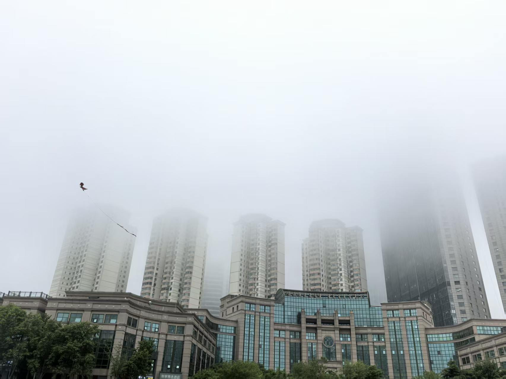 大雾中的青岛