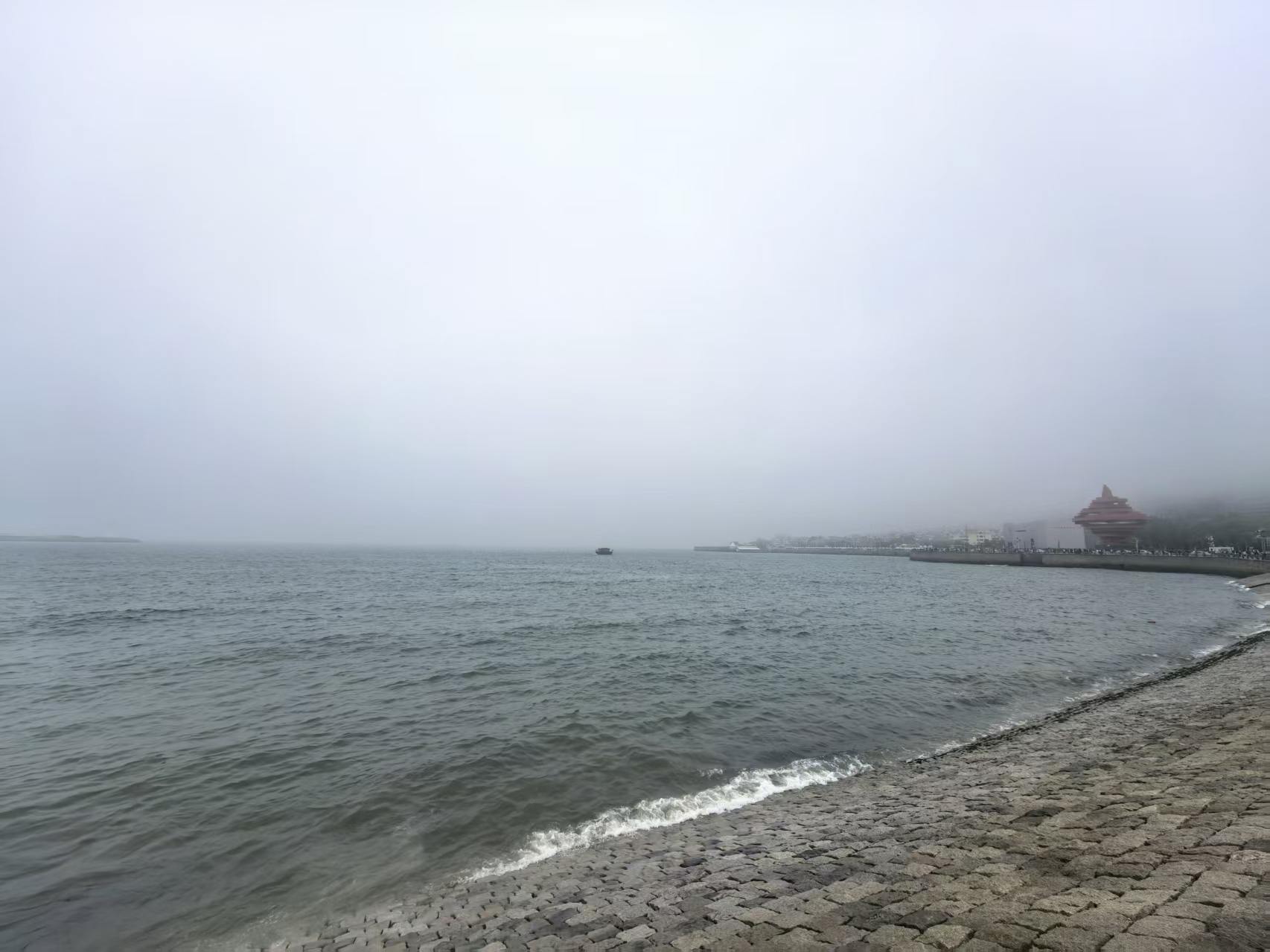 大雾中的青岛