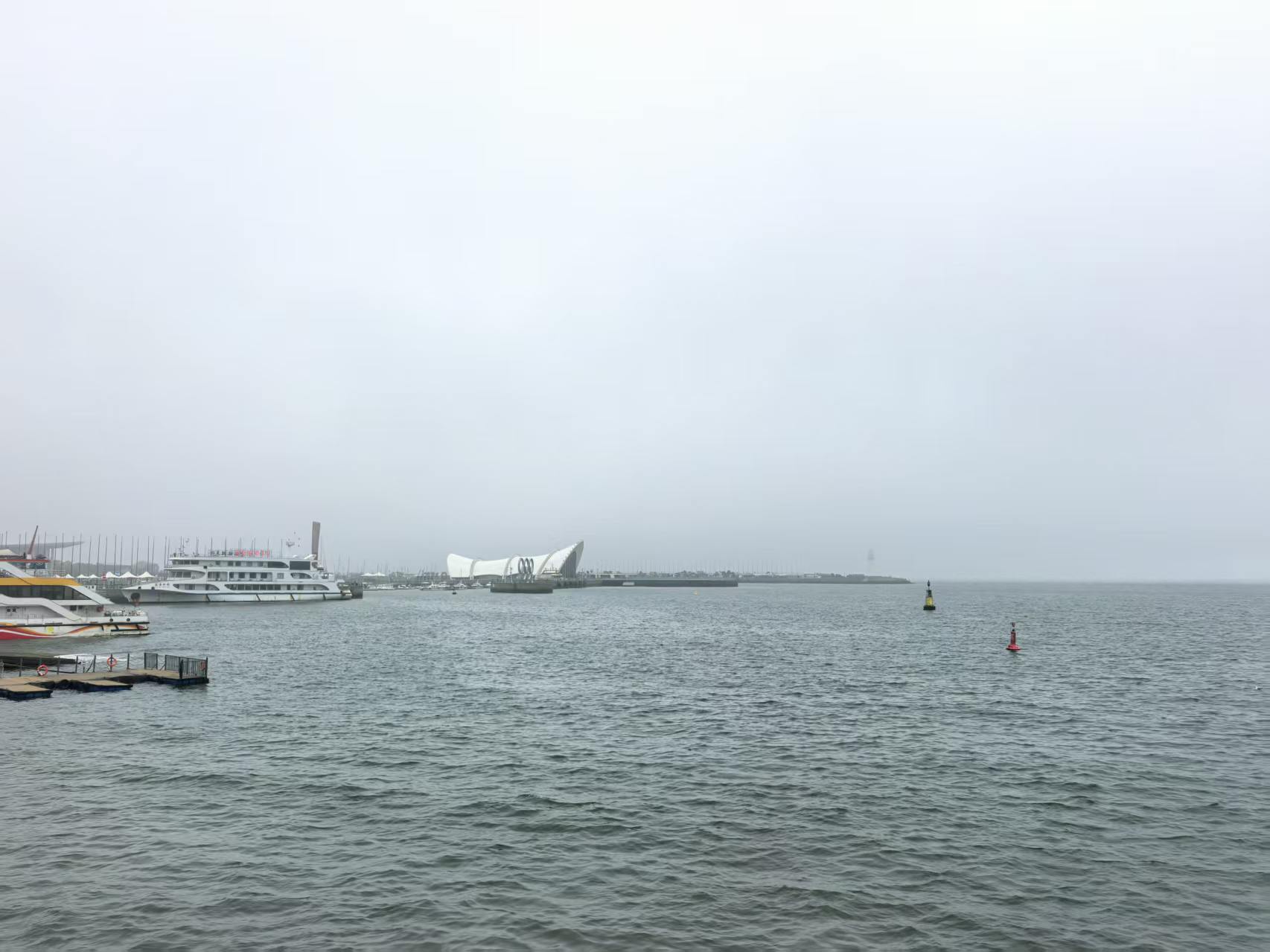 大雾中的青岛