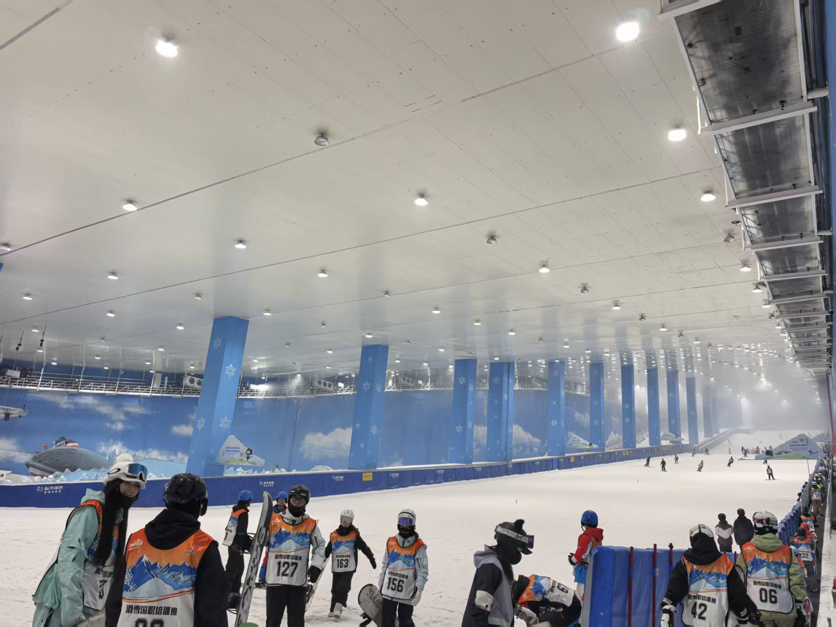 滑雪日｜咸宁季华园，人山人海😂